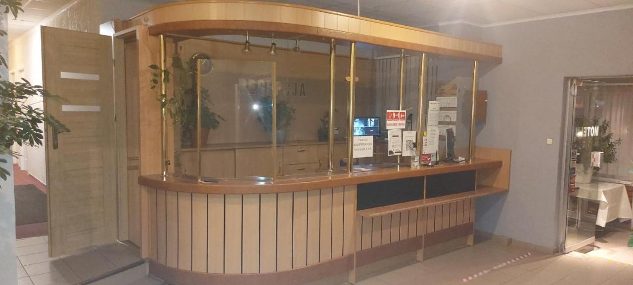 Pauza Motel Тарново Подгорне Екстериор снимка