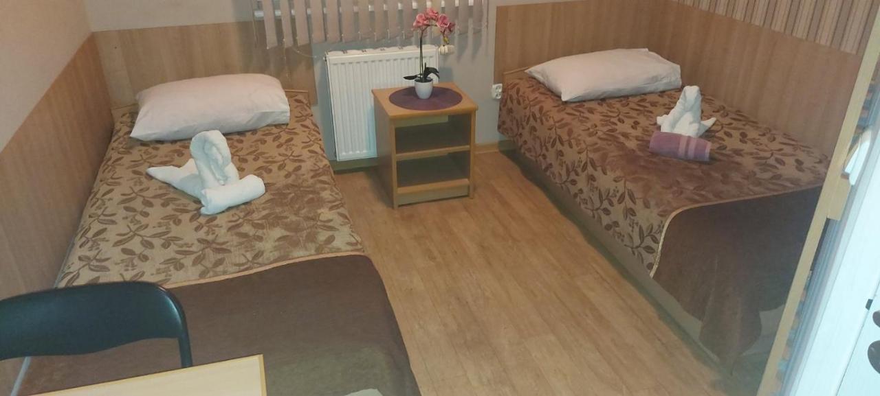 Pauza Motel Тарново Подгорне Екстериор снимка
